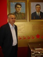 Посетители музея-заповедника в праздник Великой Победы, 9 мая 2011 г. 